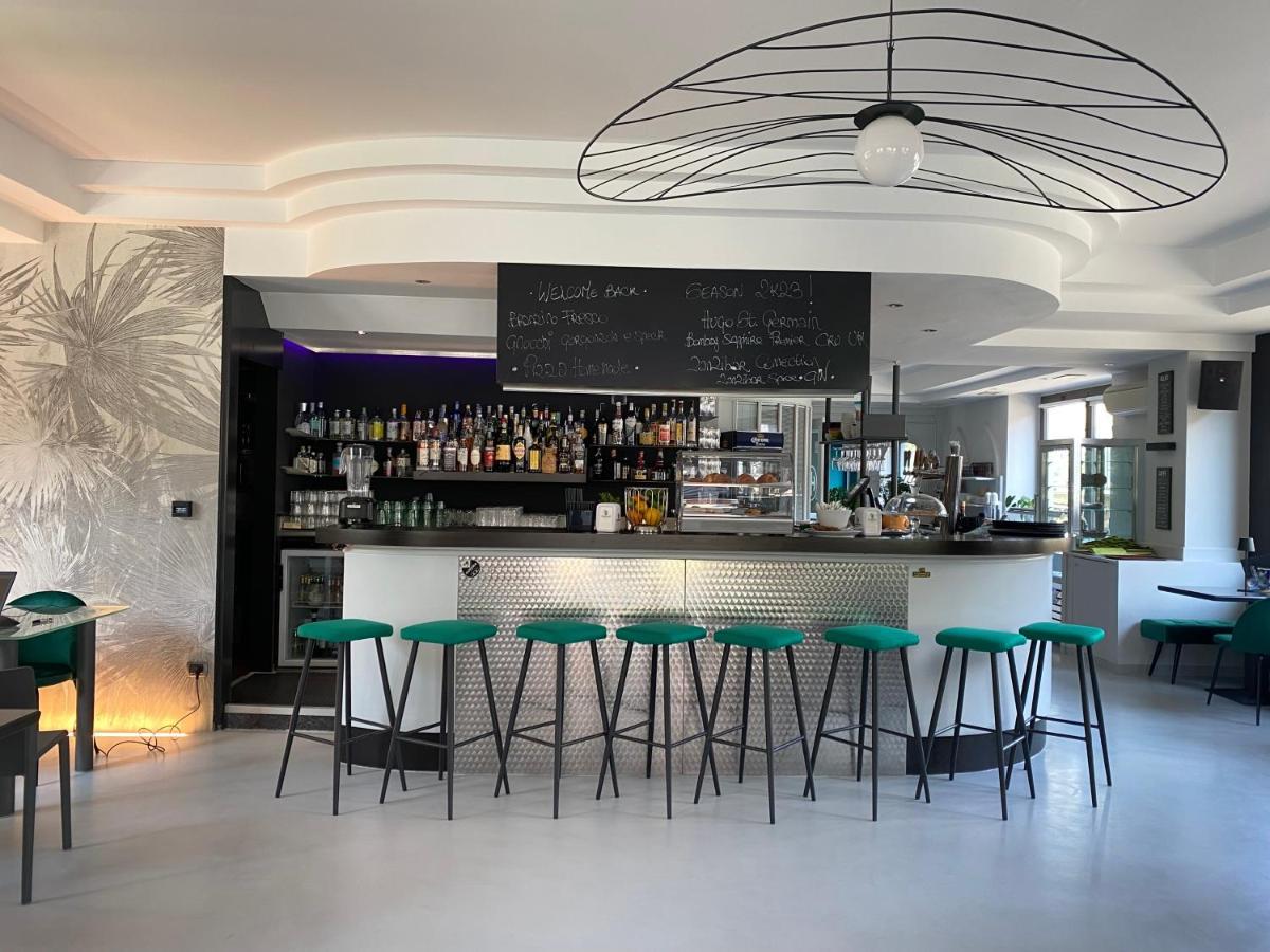 Hotel Aurora & Appartamenti Torbole Sul Garda Eksteriør billede