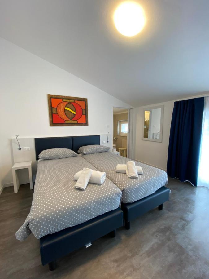 Hotel Aurora & Appartamenti Torbole Sul Garda Eksteriør billede